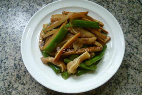 香干梅豆炒猪耳朵的做法图解13