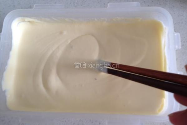 鲜奶冰激凌的做法图解6