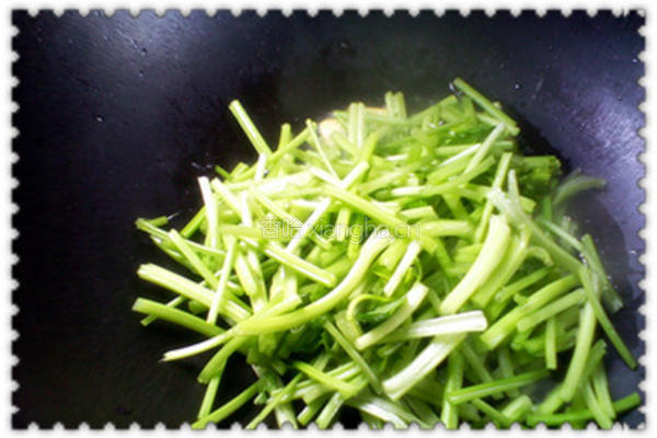 芹菜炒香干的做法图解5