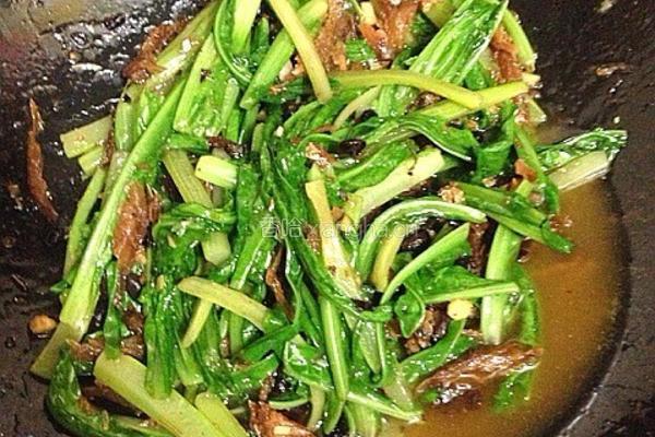 豆鼓鲮鱼油麦菜的做法图解11