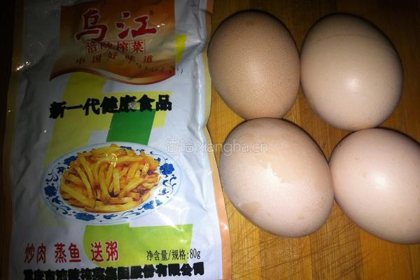 榨菜煎蛋的做法图解1
