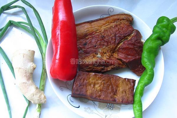 香干炒腊肉的做法图解1