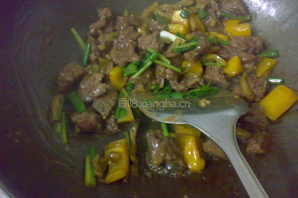 榨菜甜椒牛肉粒的做法图解10