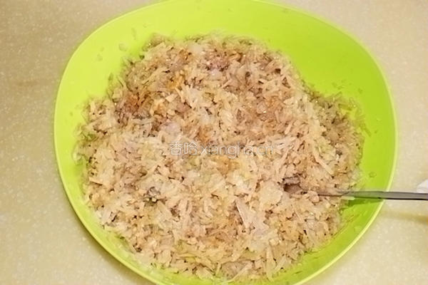 灌汤水萝卜饺子的做法图解17