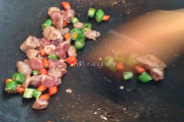 藕丁炒肉的做法图解10