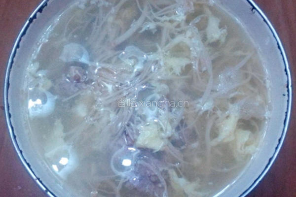 金针菇肉饼蛋汤