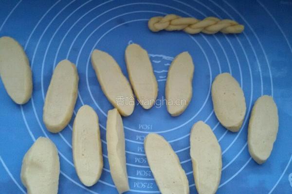 酥脆麻花的做法图解3