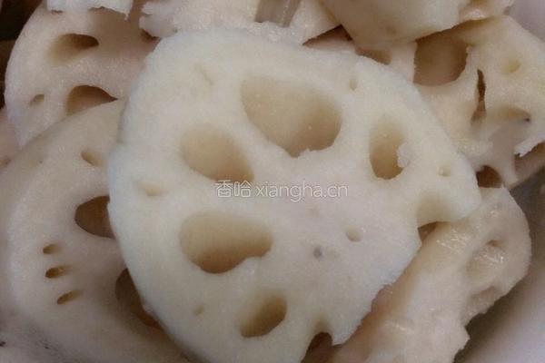 蓮藕排骨湯的做法图解1