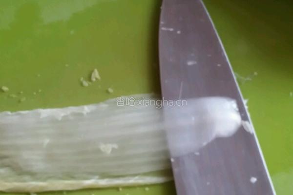 干煸酸菜丝的做法图解2