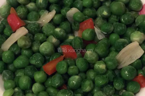 微波炉版素炒豌豆的做法图解4
