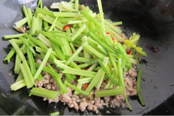 毛芹炒肉末的做法图解8