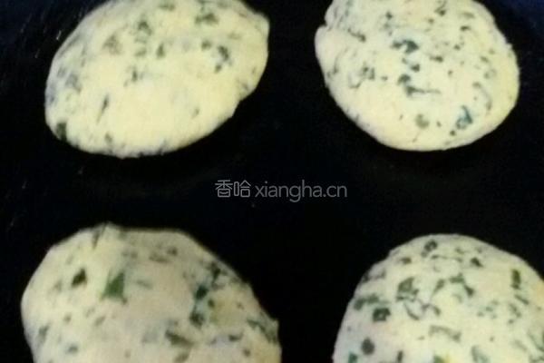 玉米面菜饼子的做法图解3