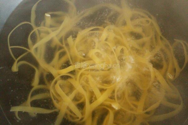 上海本帮风意大利面的做法图解2