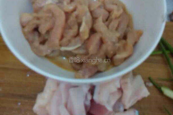 青榨菜虾皮炒肉丝的做法图解7