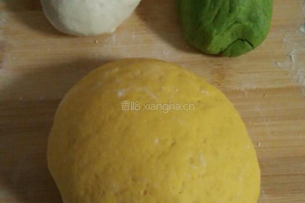 南瓜草帽豆沙包的做法图解1