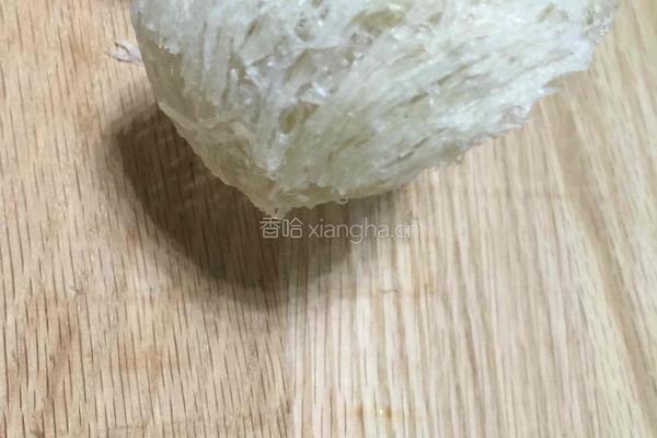 椰汁燕窝的做法图解1