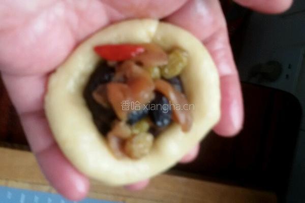 豆沙果料小餐包的做法图解3