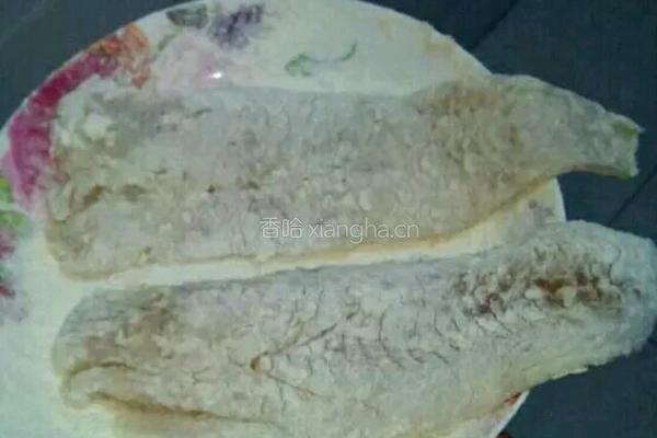 香酥鳕鱼块的做法图解2