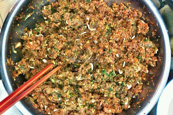 三色水饺的做法图解6