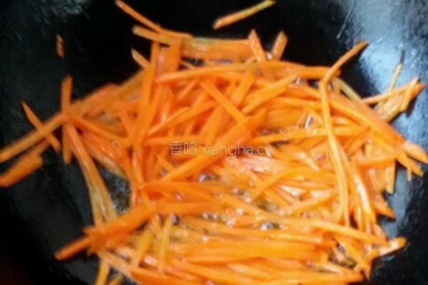 青蒜炒绿豆芽的做法图解1