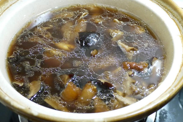 古早味香菇卤蹄筋的做法图解5