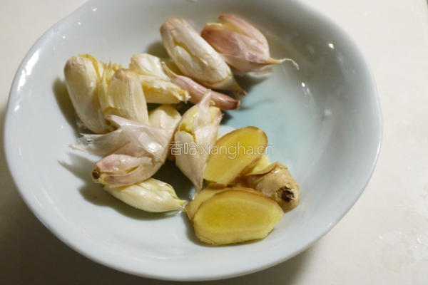 古早味香菇卤蹄筋的做法图解3
