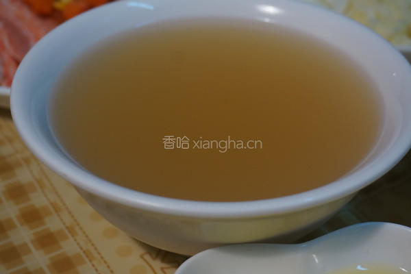 蟹肉玉米浓汤的做法图解2