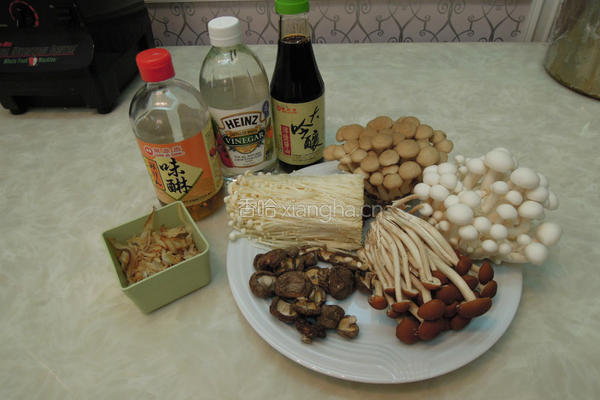 百菇拌拌酱的做法图解1