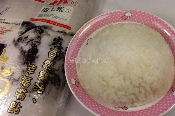 蝴蝶舞寿司的做法图解1