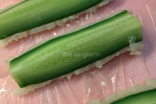 蝴蝶舞寿司的做法图解2