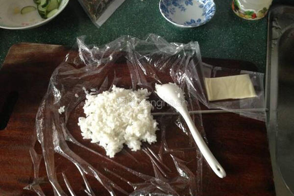️烤小熊饭团的做法图解1