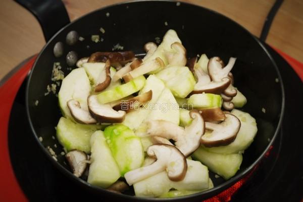 土锅蟹肉粥的做法图解2