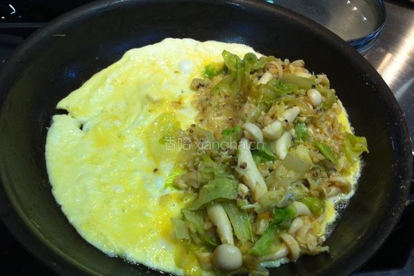 蟹黄鲜菇蛋包饭的做法图解4