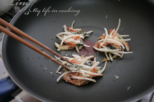 樱花虾海苔煎饼的做法图解4