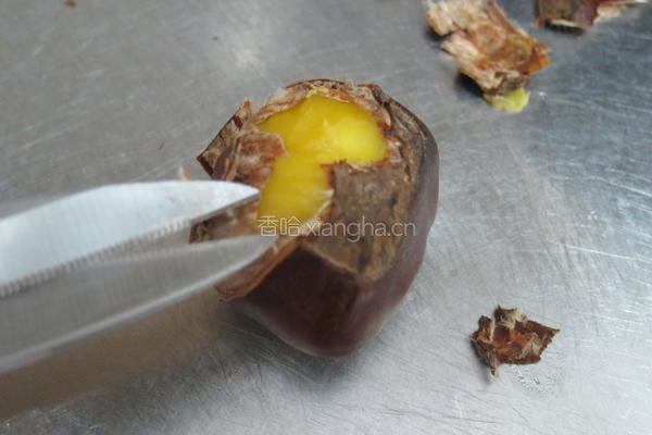 茶巾地瓜栗子烧的做法图解1