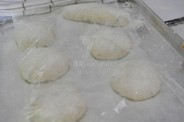 黑橄榄鸡蛋面包的做法图解8