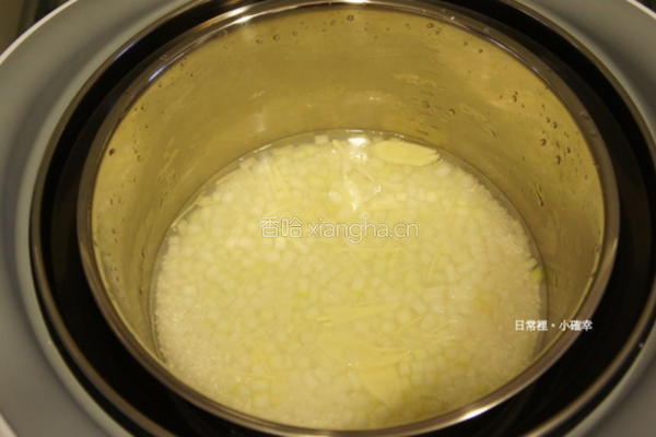 冬瓜蛤蛎蟹肉炊饭的做法图解3