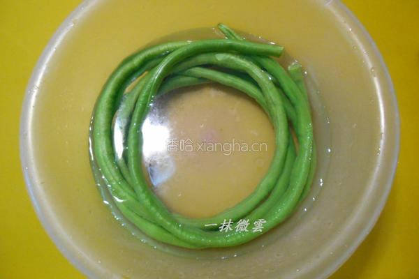 四季豆海苔卷的做法图解3