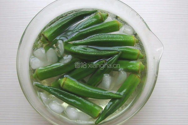 凉拌秋葵的做法图解5
