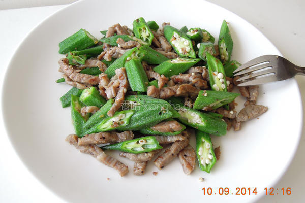 牛肉炒秋葵的做法图解4