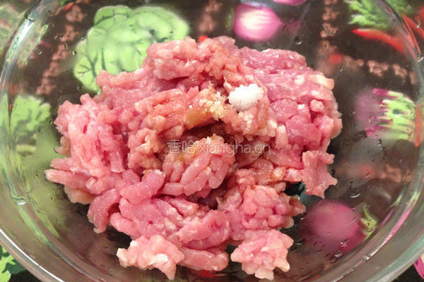 蒜汁青甜椒酿肉的做法图解3
