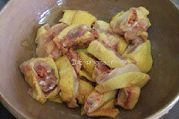 冬菜蒜味鲜鸡肉的做法图解1