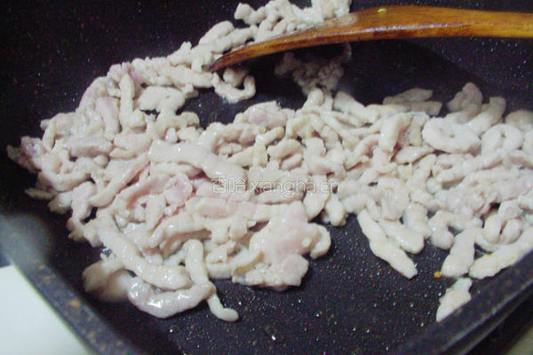 榨菜炒肉丝的做法图解3