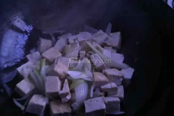 麻辣葱香豆腐的做法图解11