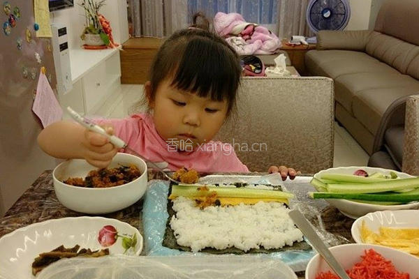 寿司卷元本山海苔的做法图解3