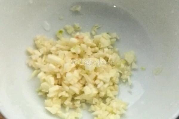 捞面的做法图解1