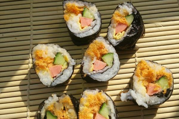紫菜包饭的做法图解7