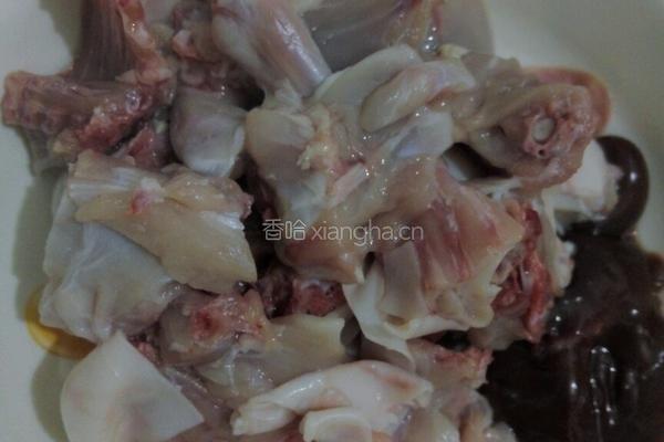 兔肉闷萝卜的做法图解3