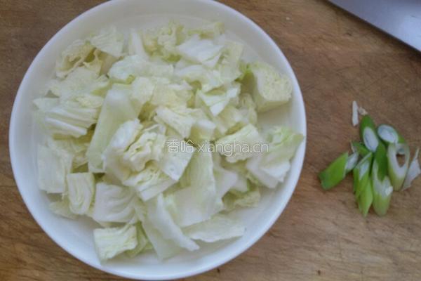 醋溜白菜的做法图解1