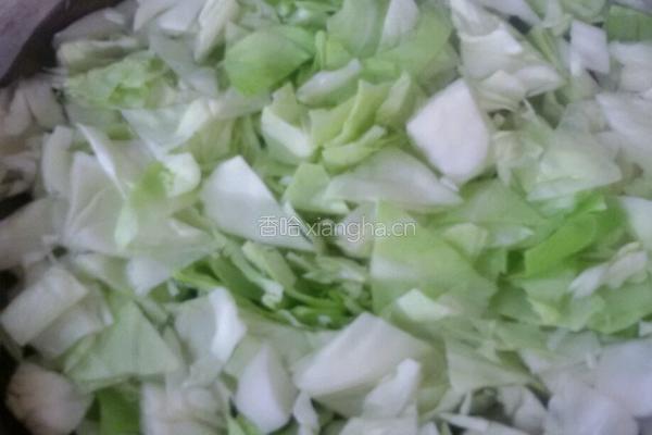 糖醋圆白菜的做法图解2